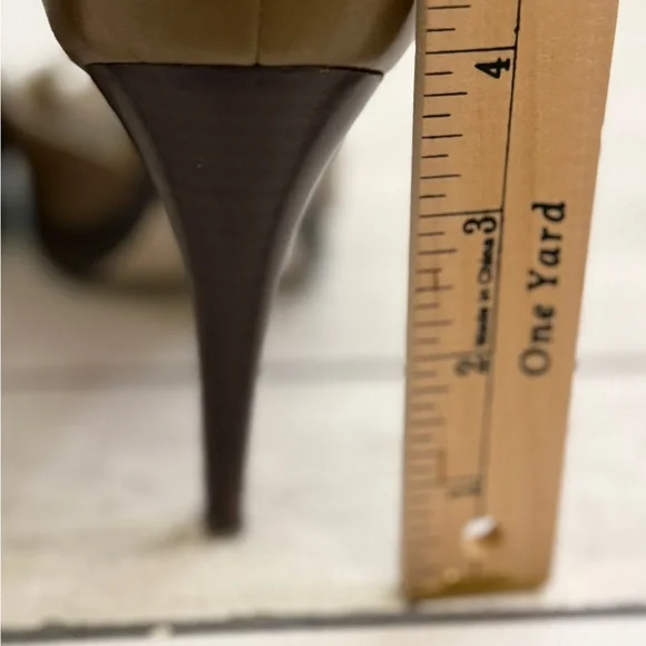 Nine West - Beige Leather Peep Toe Stiletto w Ankle Strap - size 8 - Vintage - Picture 7 of 10